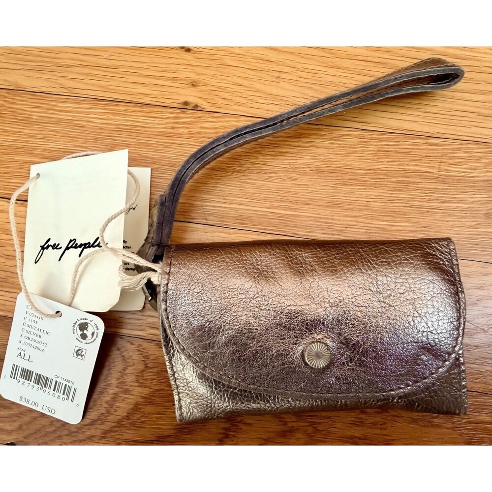Free People Metallic Leather Wristlet Wallet Pouch NWT Snap Closure